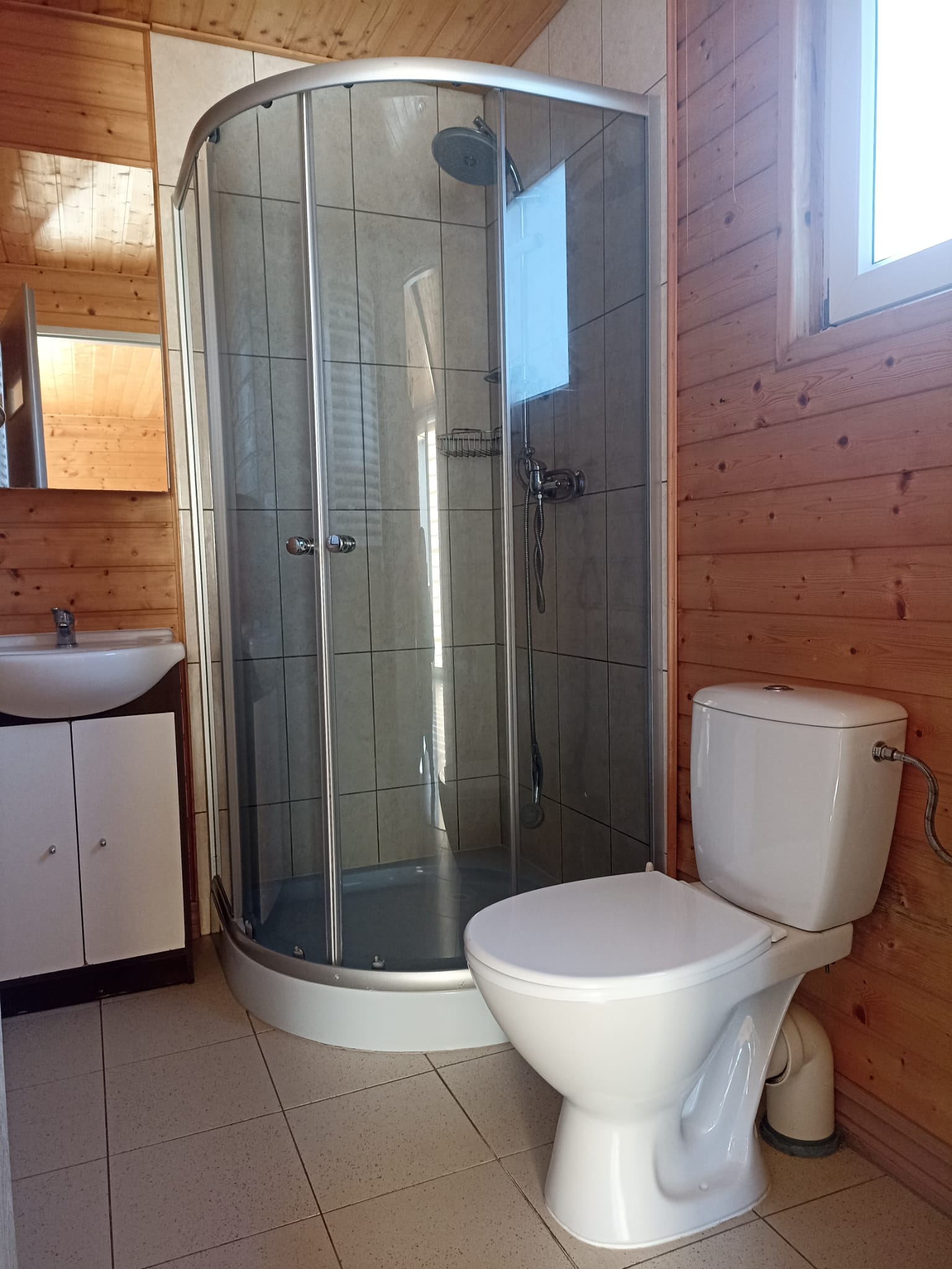 Łazienka w domku 4 osobowym
