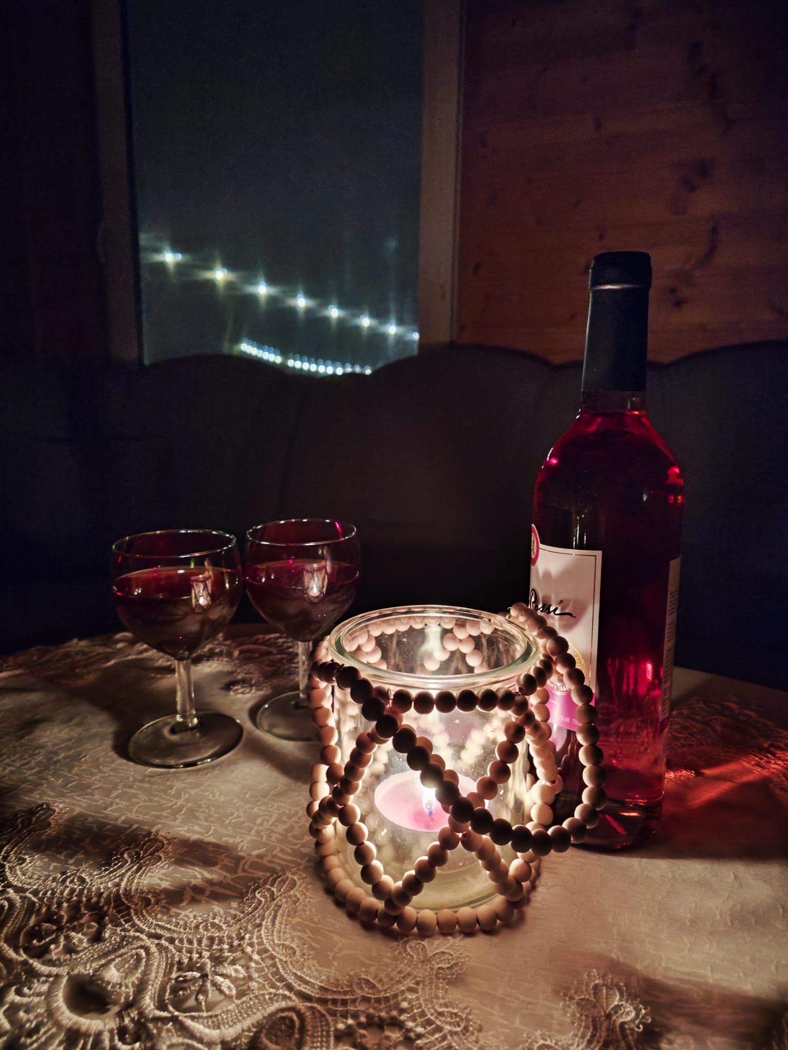 Romantyczny wieczór nad jeziorem semlińskim w domku 4-osobowym