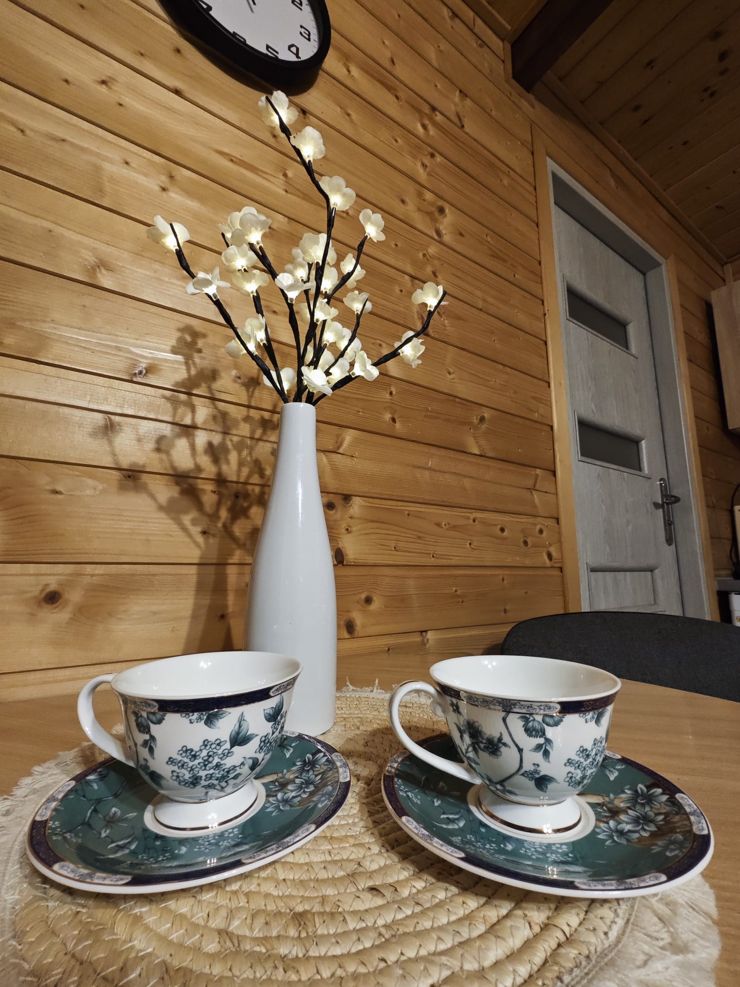 zdjęcie stolika w domku 4-osobowym